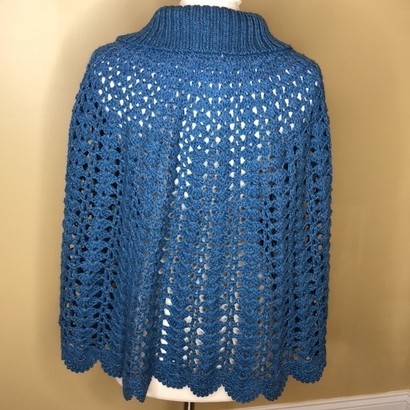 Kimchi & Blue For Anthropologie Light Blue and Gold Thread Crocheted Cape Poncho - Picture 4 of 8